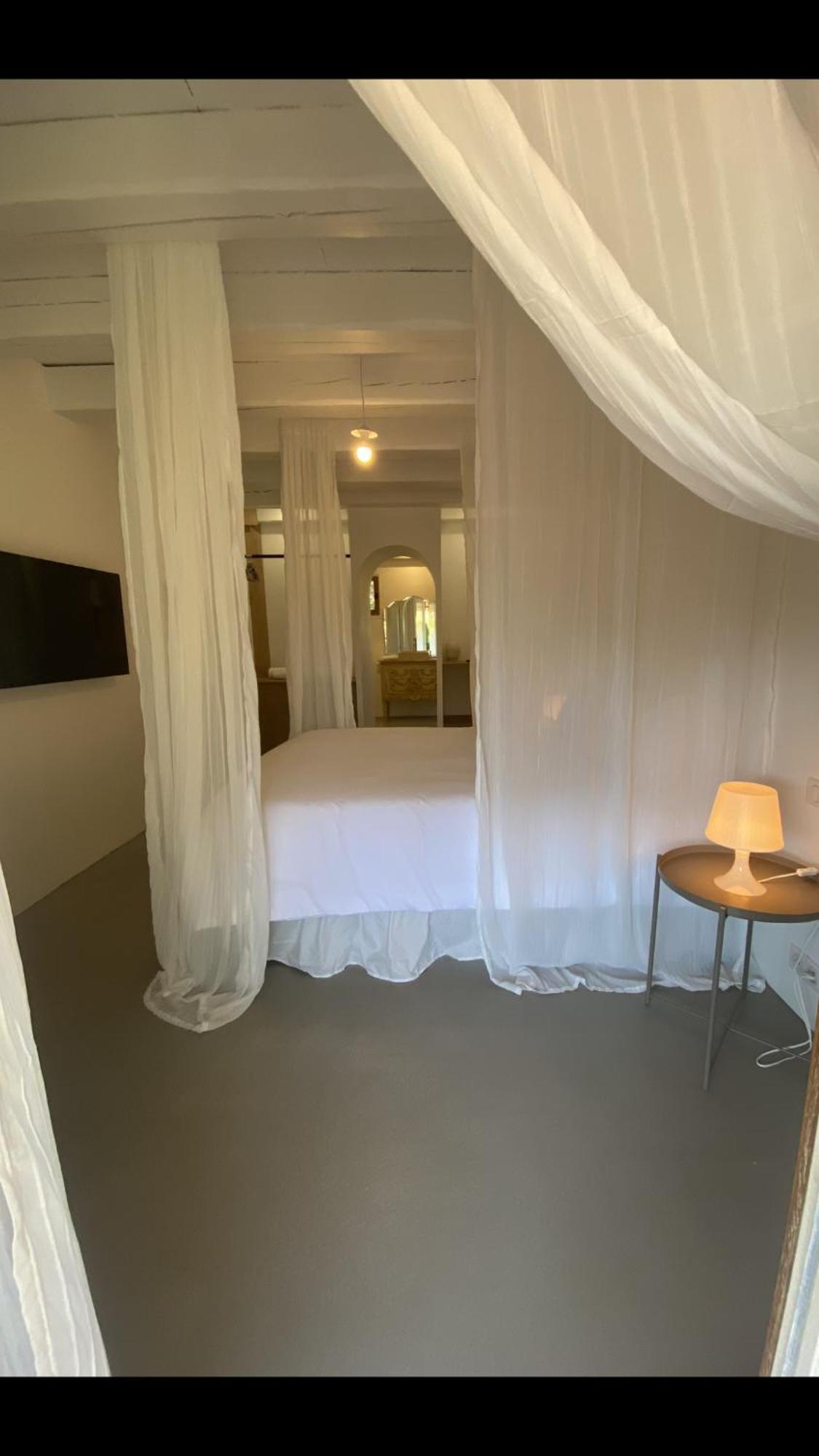 Hebe La Villa Cogolin Bagian luar foto