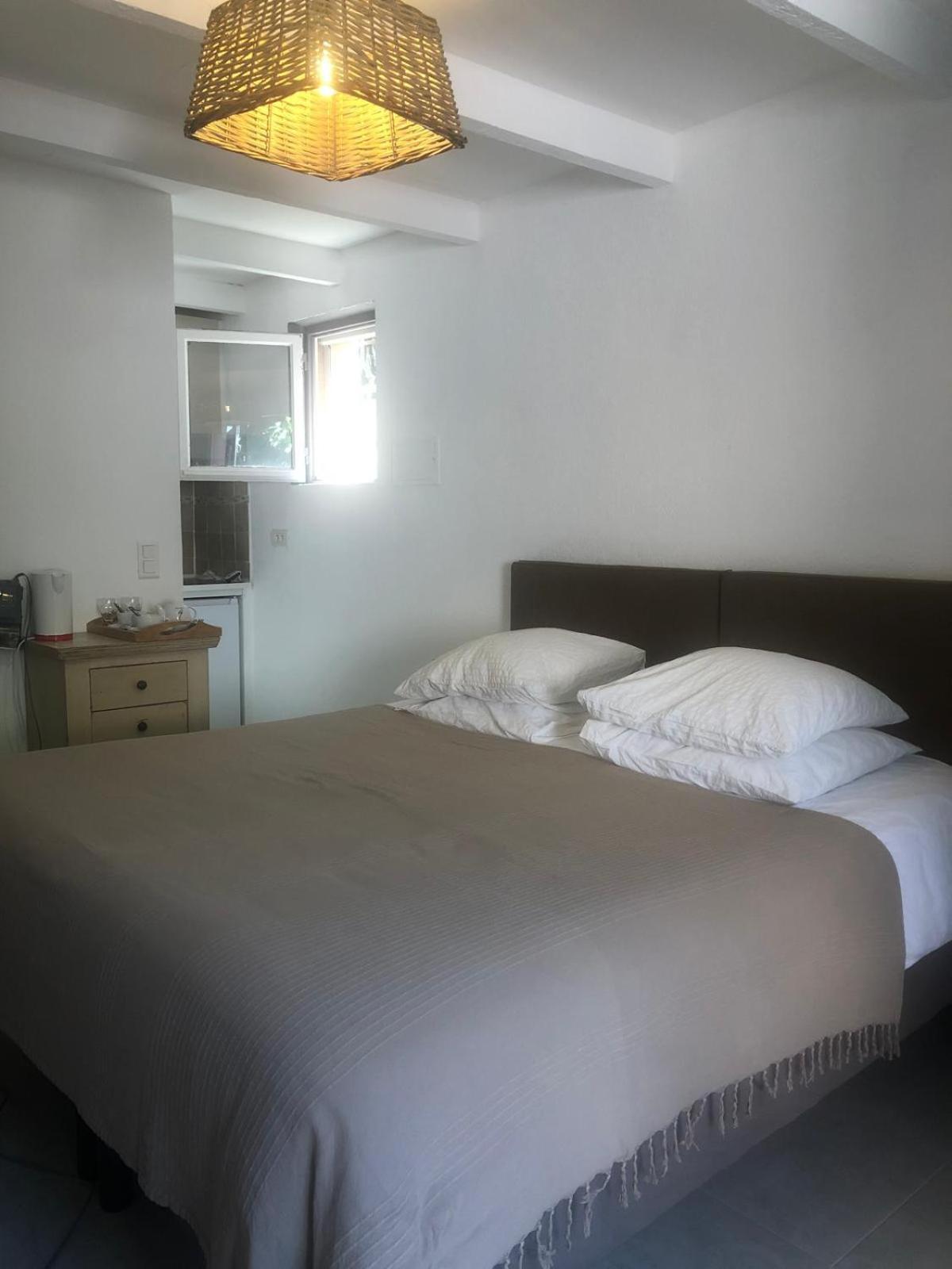 Hebe La Villa Cogolin Bagian luar foto